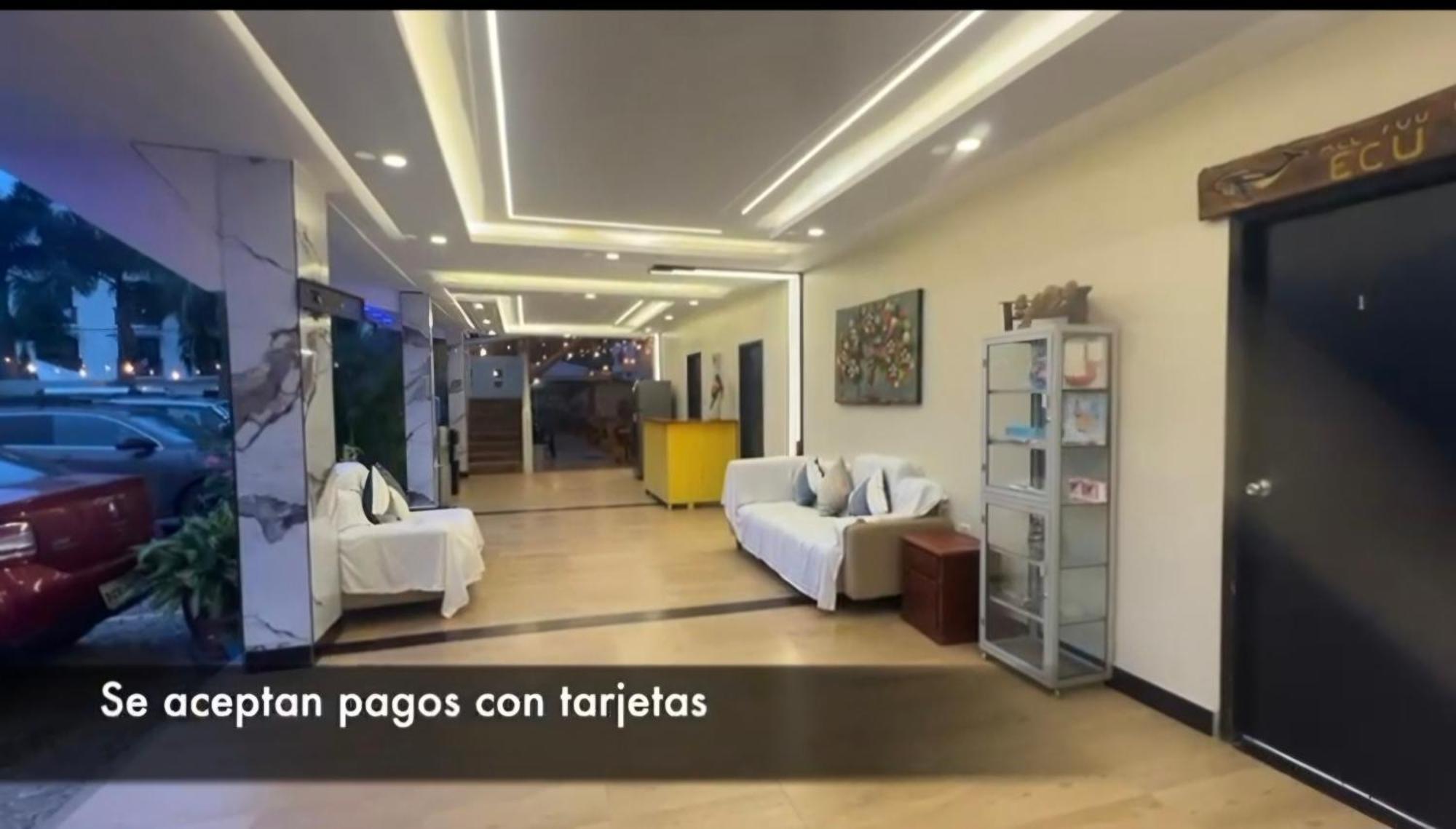 Hotel Berlín International Puerto López Exterior foto